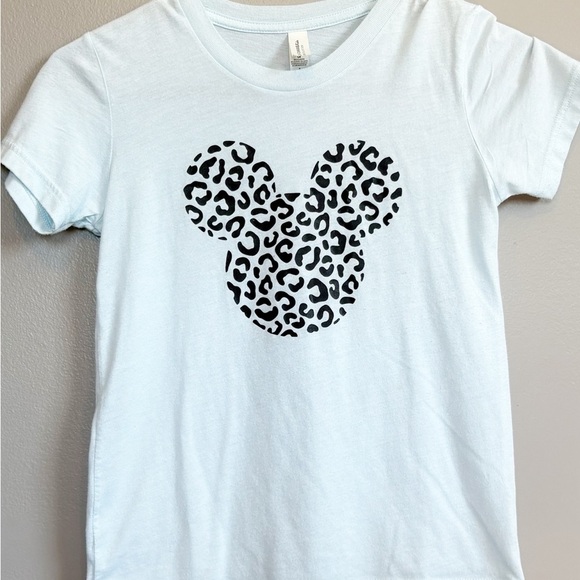 🤍5 for 20$ Bella Canvas Disney Baby Blue Short Sleeve Tee Size Kids Small 6-8 - Picture 1 of 7